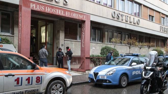 Ragazza uccisa dal fidanzato in un ostello a Firenze (foto Giuseppe Cabras/New Press Photo)