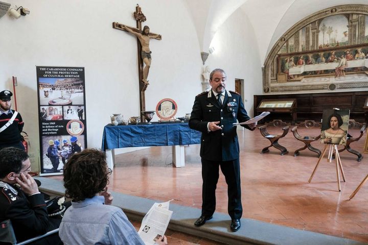 I carabinieri del nucleo tutela patrimonio culturale (foto Giuseppe Cabras/New Press Photo)