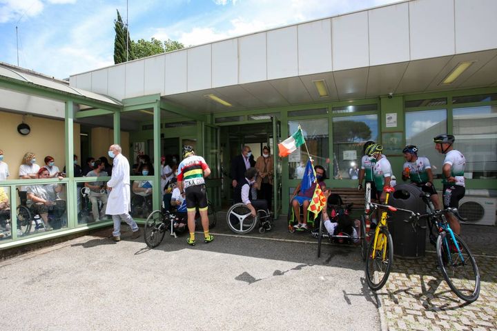 Alex Zanardi a Careggi con il gruppo sportivo Unità Spinale (Fotocronache Germogli)