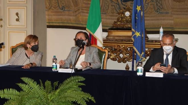 Firenze, il ministro Luciana 
Lamorgese in Prefettura (Giuseppe Cabras/New Press Photo)