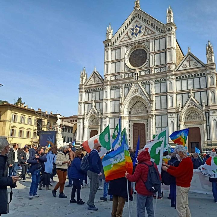 Piazza Santa Croce e la manifestazione