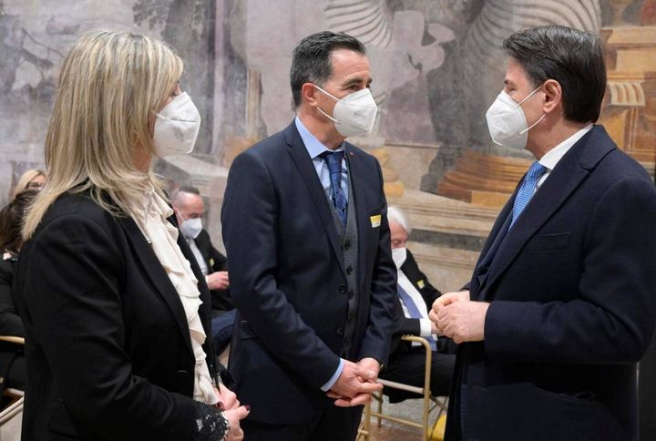Nella foto: Cinzia Ciatti, Luigi Ciatti e Giuseppe Conte durante il convegno in memoria di Niccolò Ciatti
(ANSA/Claudio Peri)