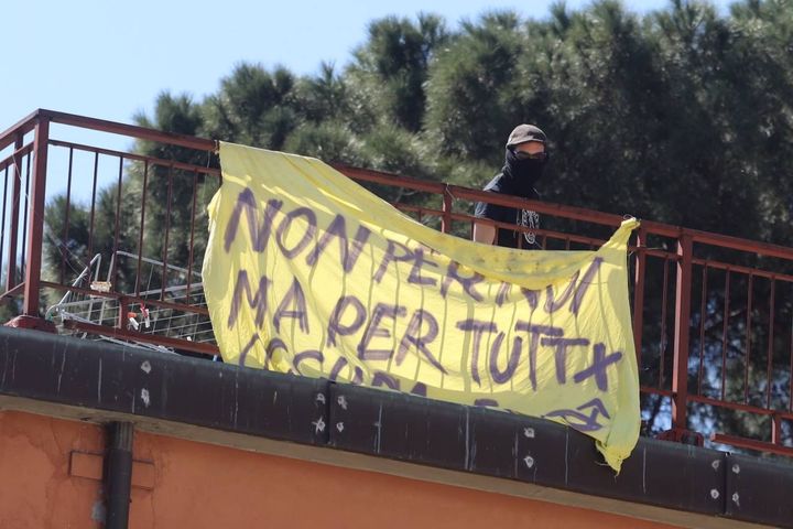 Firenze, nuova occupazione nello stabile di viale Corsica 
(Giuseppe Cabras/New Press Photo)
