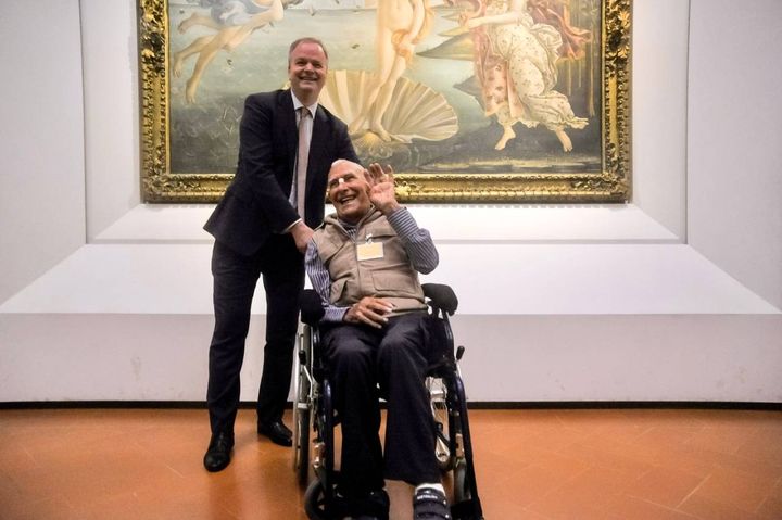 Il generale Giorgio Allori, per il suo centesimo compleanno, visita gli Uffizi con il direttore Eike Schmidt