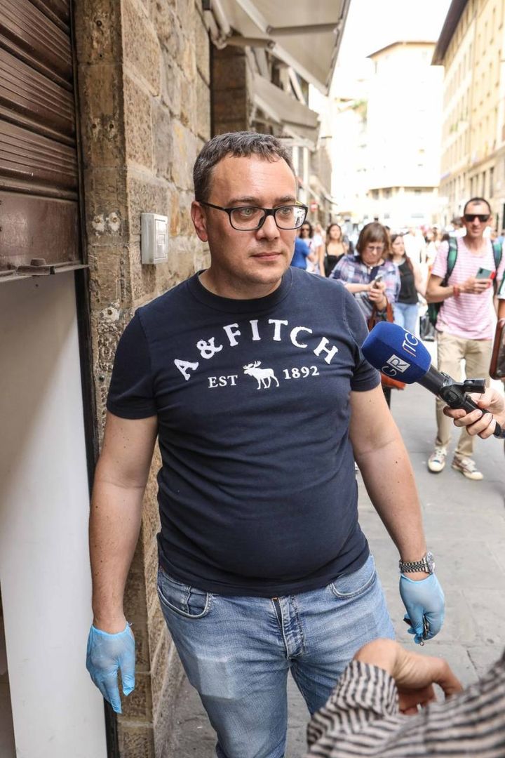 Il rocambolesco furto ai danni di una gioielleria nel centro di Firenze: i ladri passano dalle fogne  (New Press Photo)