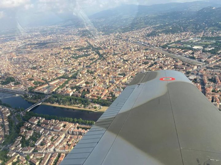 Gli aerei su Firenze