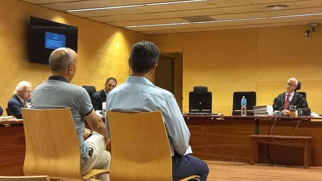 Omicidio Ciatti, seconda giornata di processo a Girona. Nella foto: Il papà di Niccolò Ciatti seduto sulla destra