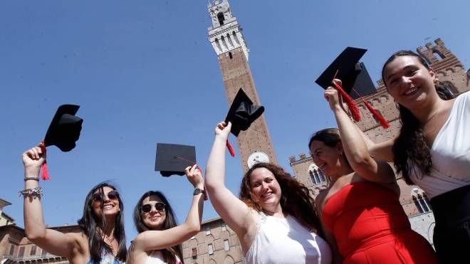 Graduation Day a Siena (foto Paolo Lazzeroni)