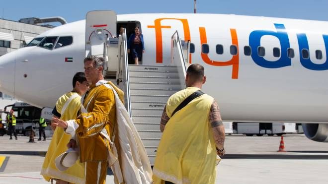 Il volo inaugurale flydubai partito dall'aeroporto internazionale Galileo Galilei di Pisa 
(foto Enrico Mattia del Punta)