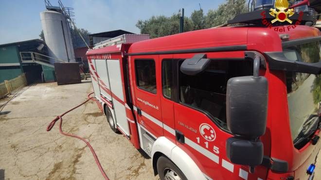L'incendio a Terni e l'intervento dei Vigili del fuoco