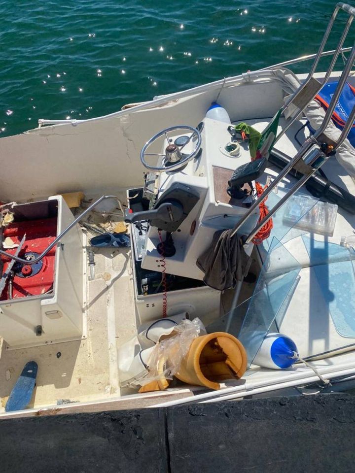 Isola del Tino (La Spezia), motoscafo investe barca di un pescatore (Foto Frascatore) 