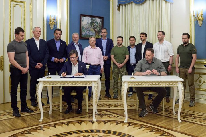 I sindaci di Eurocities alla firma dell'accordo per la ricostruzione in Ucraina