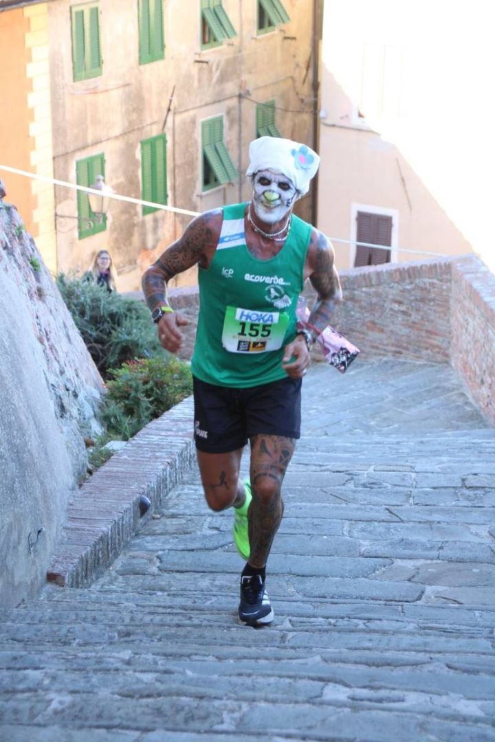 Corri 'n Castello a Lari (foto Regalami un sorriso)