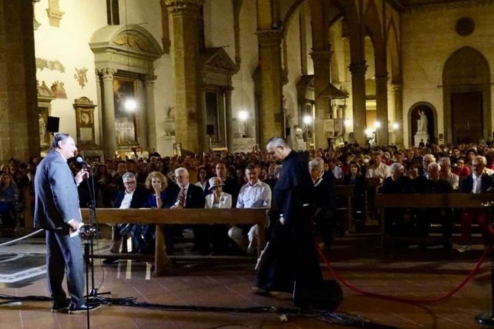 Angelo Branduardi incanta Firenze, le foto del concerto in Santa Croce (Tania Bucci / New Press Photo)