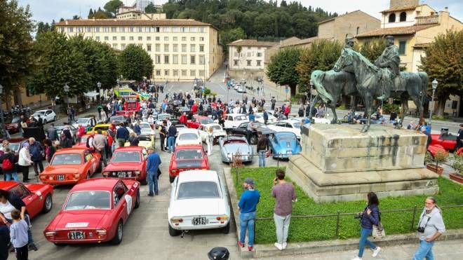 Auto storiche per la Firenze-Fiesole (foto Germogli)