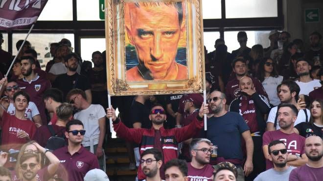 Salernitana-Spezia, il commovente addio al calcio giocato di Franck Ribéry
