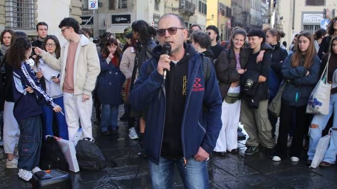 Firenze, operai dell'ex Gkn e studenti insieme in piazza (Press Photo)