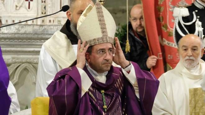Nuovo vescovo: l'ingresso di Andrea Migliavacca (Falsetti)