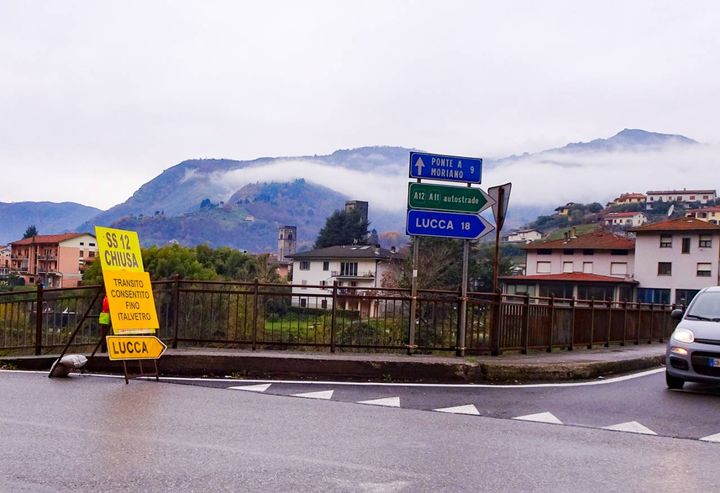 Frana sulla statale dell'Abetone e del Brennero: al lavoro per la messa in sicurezza (Foto Borghesi)