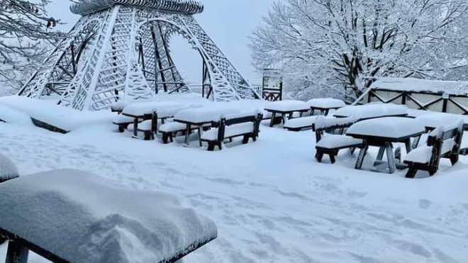 Neve in Toscana, la foto postata sui social da Eugenio Giani