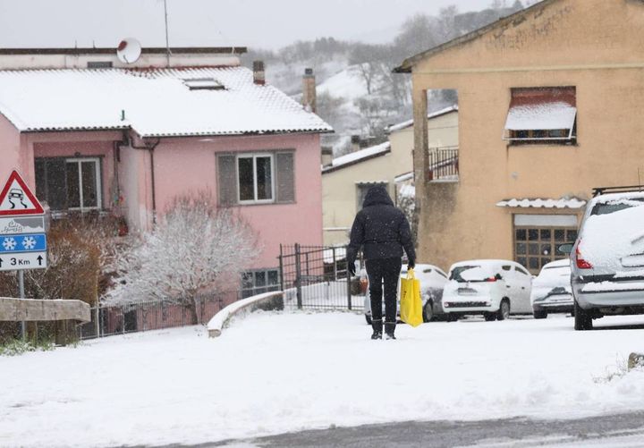 Neve a Pratolino, Vaglia (Firenze). Fotocronache Germogli