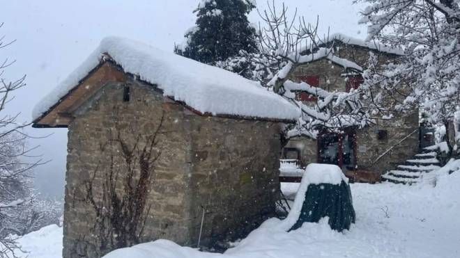 La neve a Sambucheta (Londa), sulle colline di Firenze