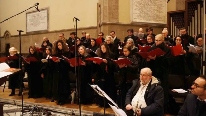 Un momento della cerimonia a Firenze (New Press Photo)