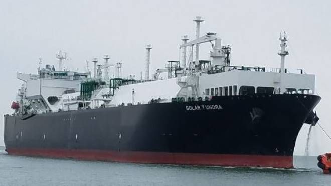 La Golar Tundra, nave rigassificatrice acquistata dalla Snam