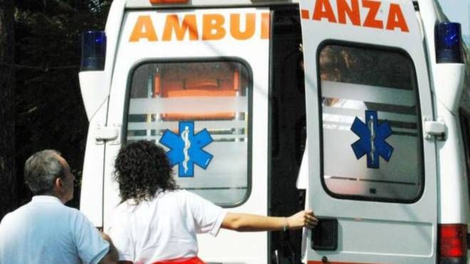 Ambulanza (immagine di repertorio)  